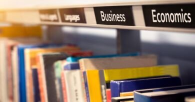 10 найкращих книг із економіки, які допоможуть зрозуміти світ