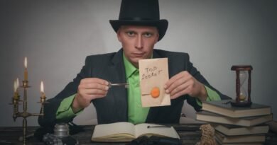 15 історичних детективів, які занурюють у таємниці минулого