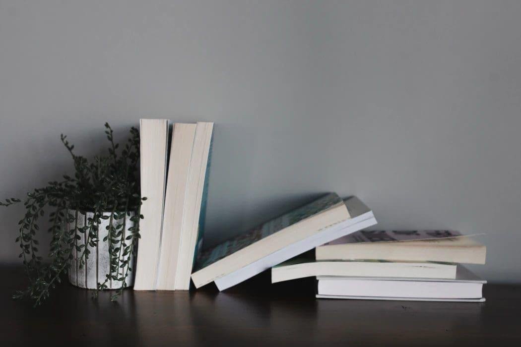 Топ 15 книг про менеджмент — найкращі книги для керівників і лідерів
